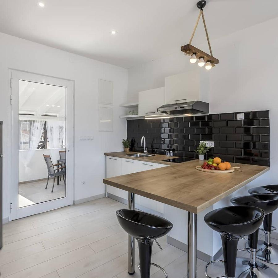 Luxury Apartments Skalinada Near Beaches, Tisno - Dalmatia Luaran gambar